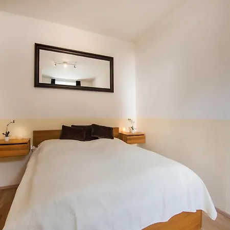 Graceful With Balcony Apartment